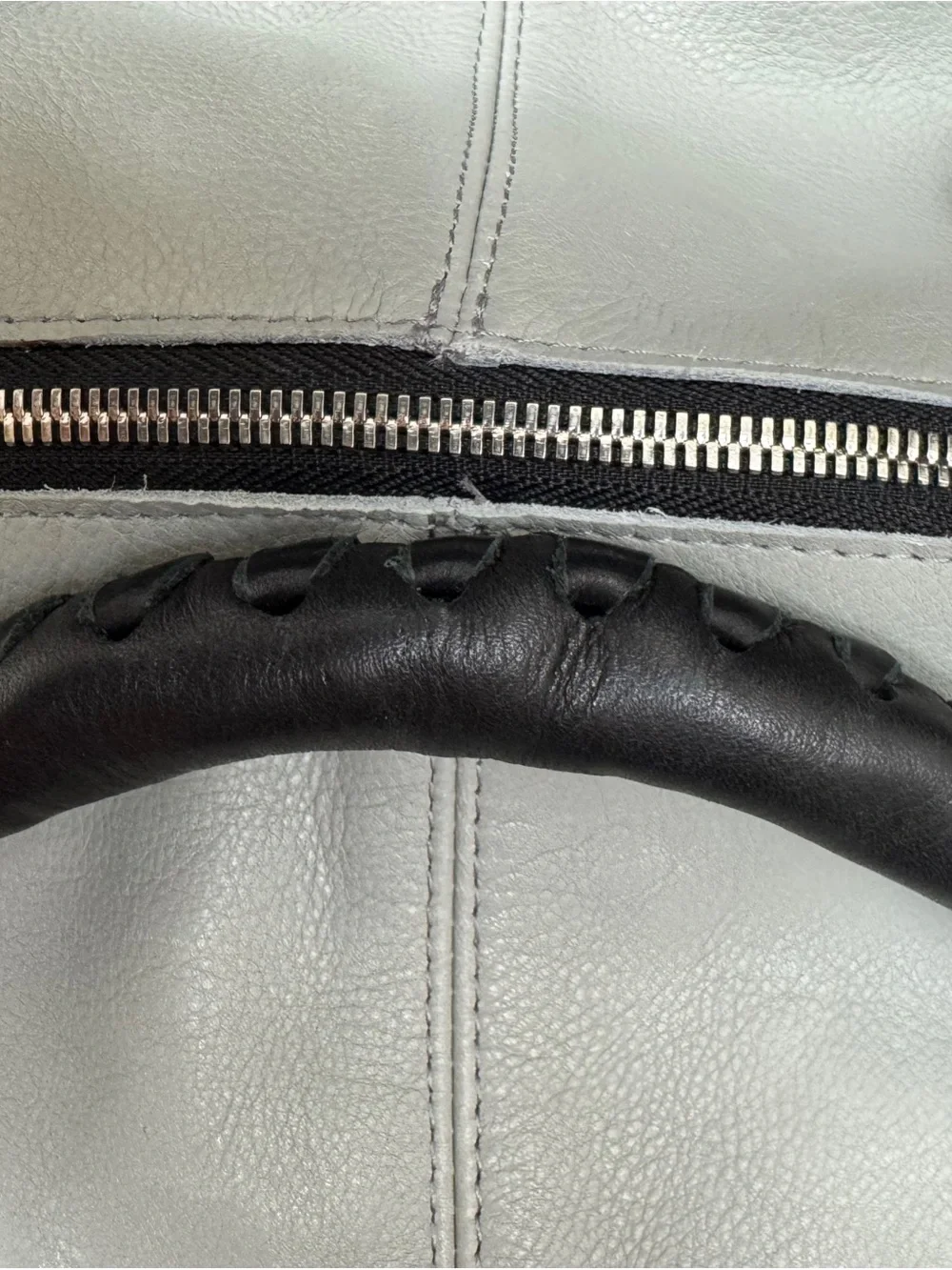 Henry lou bag leather